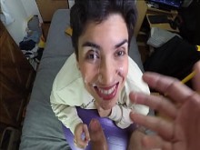 Mamada y facial en una pelota de fisio