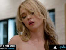 Girlsway - Mujerosa masajista pelirroja Madison Morgan da a la mejor amiga desnuda Lilly Bell masaje sensual