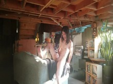 Sala de estar Fleshlight con compañero de cuarto en el piso de arriba