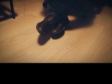 ¡Sin palabras hoy, solo quédate a mis pies! Bdsm para mujeres