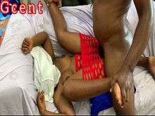 Sexo romántico apasionado con mi mejor amiga en el sofá video completo