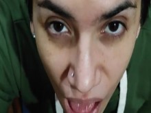 ¡Cosa hecha rápidamente! Mamada, boca abierta, cumplay y traga!