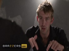 Brazzers - La policía con clítoris grande Esperanza Gomez es follada por Danny D