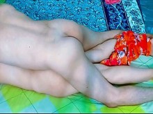 Unas cuantas horas no planificadas se convierten en lo más destacado del día mientras dos adultos indios encuentran su propia manera de disfrutar juntos de una escapada tranquila y romántica 18